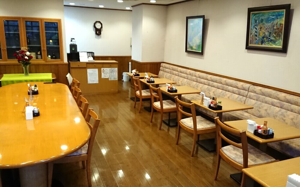 アローンズ大阪　食堂完備